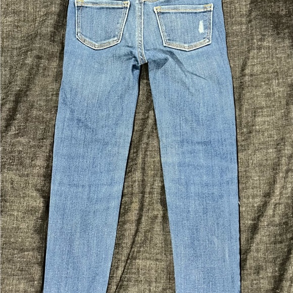 4 pairs of little girls size 5 skinny jeggings. All in near perfect condition. - Picture 6 of 14